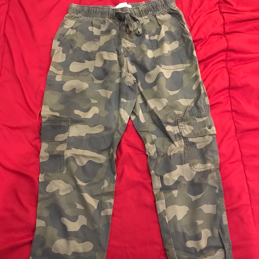 Camo pants